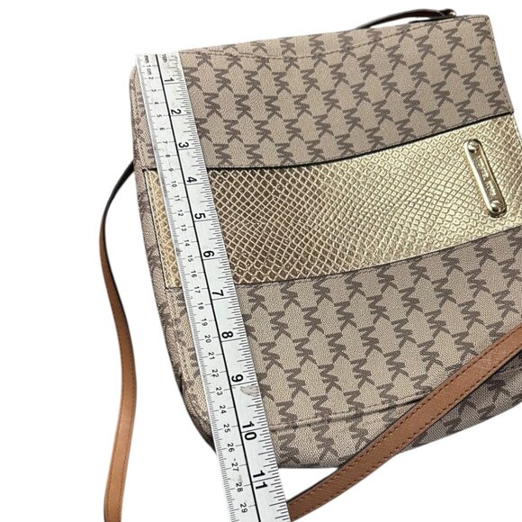 Michael Kors Jet Set Travel Crossbody - Picture 2 of 9